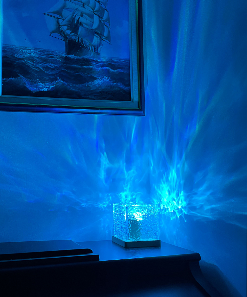 Aurora Tesseract Lamp