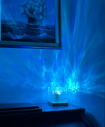 Aurora Tesseract Lamp